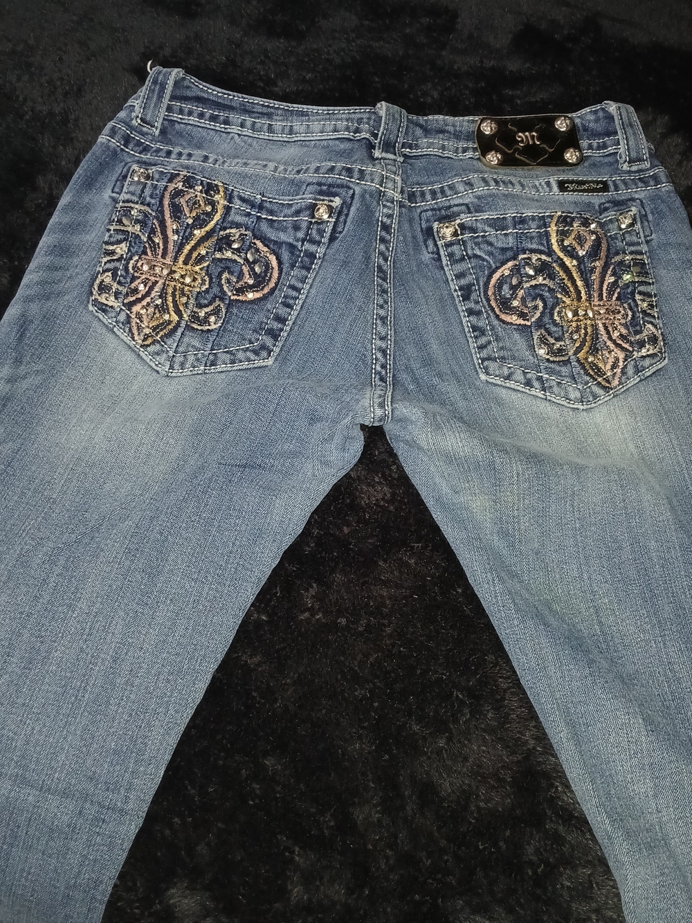 Miss Me Blue Jeans with Embroidered Fleur-de-Lis Pockets